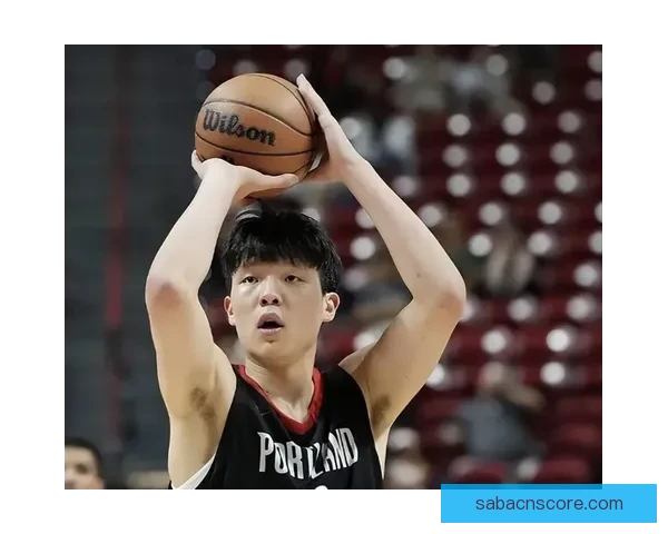 斯普利特盛赞杨瀚森进步显著 高位分球与组织能力大有提升