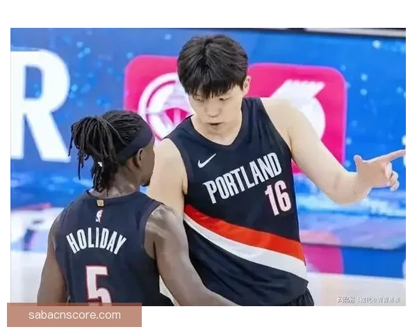 斯普利特称杨瀚森已无需每场带翻译 但仍有许多提升空间